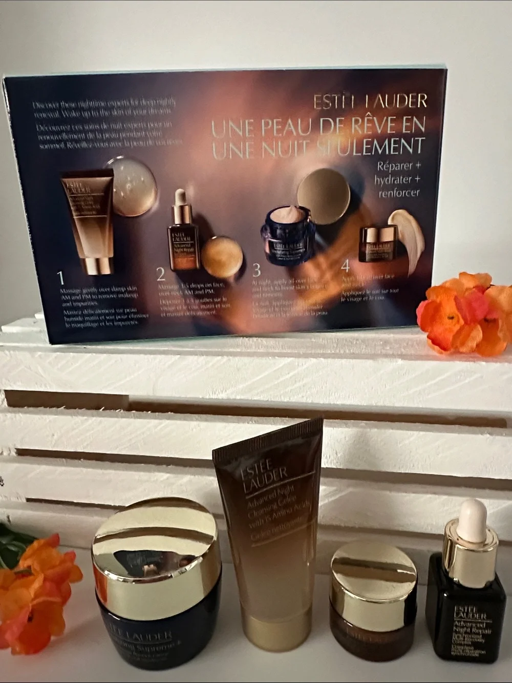 Estee Lauder set includes